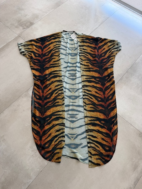 ramona la rue Tops - Women’s Open Tiger-Print Tunic Cardigan - Black & Brown
